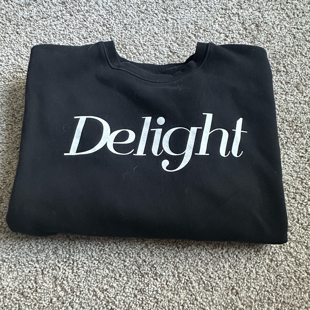 WT9 podcast crewneck